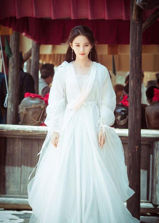 许仙|5个版本的白娘子，赵雅芝的最经典，杨紫的最可爱，而她却被吐槽