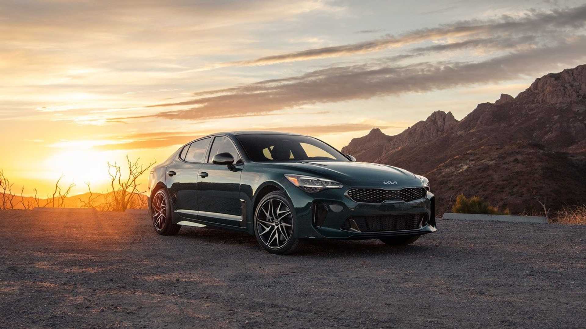 2020款起亚斯汀格启示录stinger(参数|图片))是这样描述的,以前为低