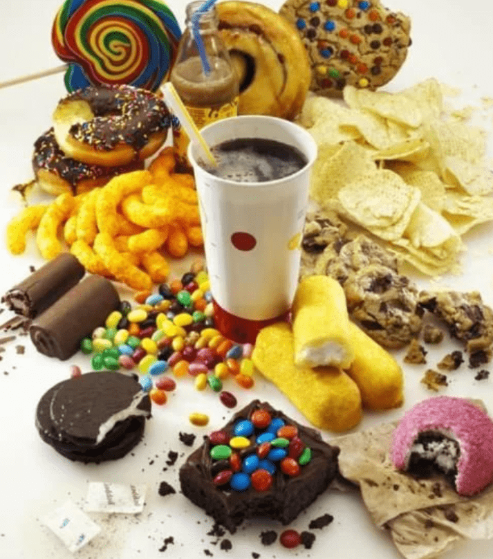 因为|2021“垃圾食品”曝光,榜首备受学生欢迎,方便面却没有被提及