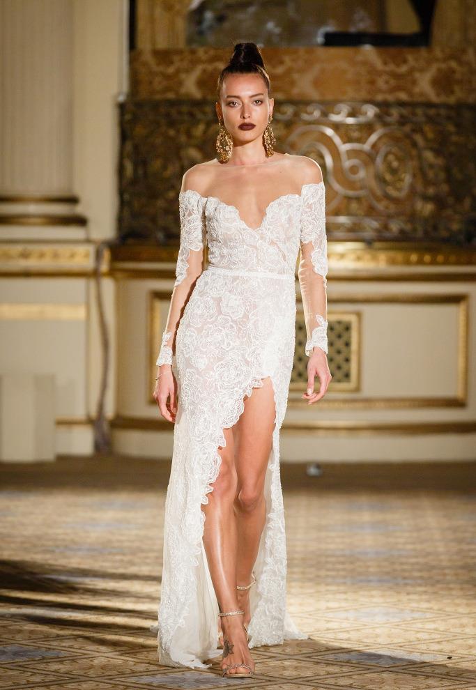 高定|Berta高定婚纱礼服T台秀场，永恒不变的浪漫情怀，戏剧感唯美华服