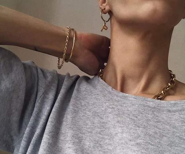 blouse|法式穿搭：不要再穿简约风了！法式风格才最适合你，好看气质又高级