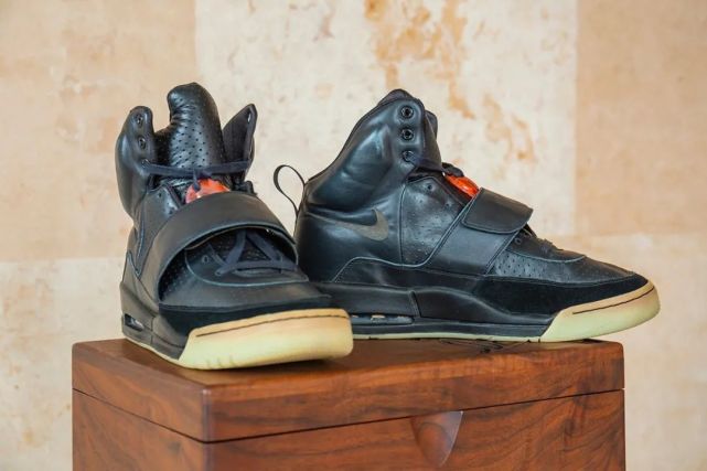 消息资讯|拉满！天价Air Yeezy 1&quot;白色版&quot;被爆出！PJ·塔克忍不住要出价？