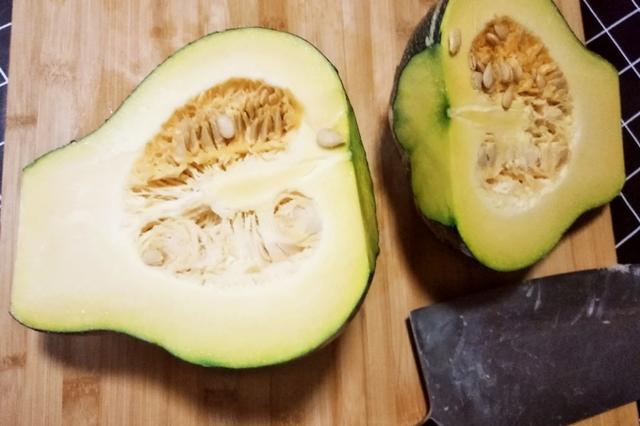 怎样做南瓜包子馅好吃 5cf90b6ff2774df69e733eba48751619.jpeg