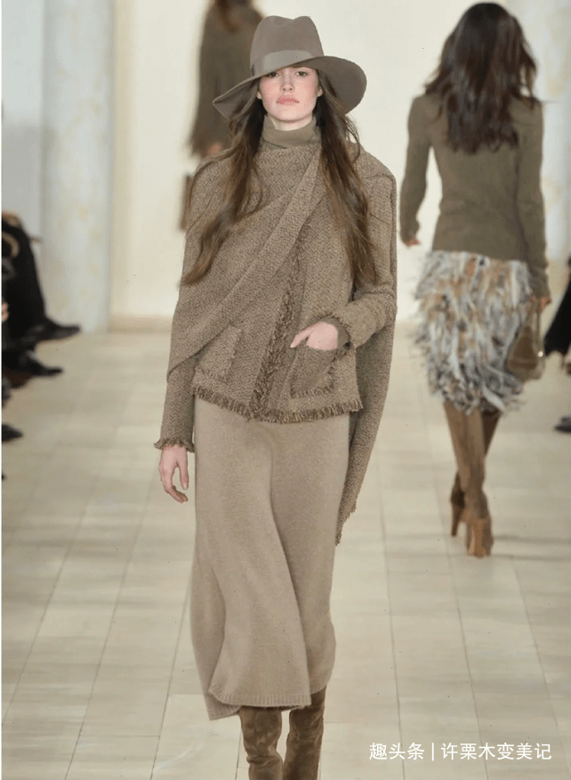 设计|立秋后，火了一种裙子叫“呢子裙”，优雅显贵，很适合30+女人