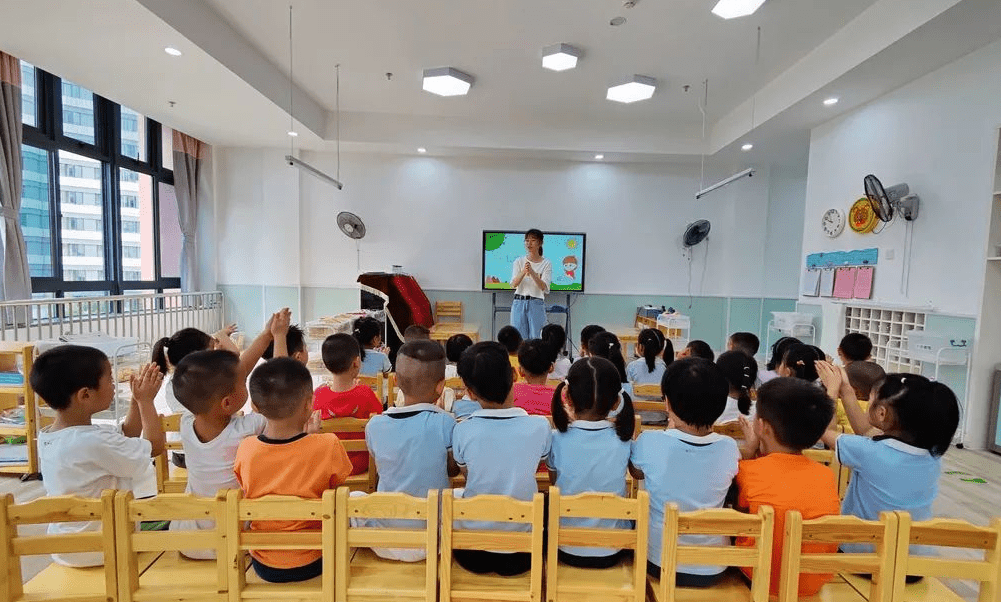 要求|公立和私立幼儿园的差距，不止一星半点，宝妈千万别选错