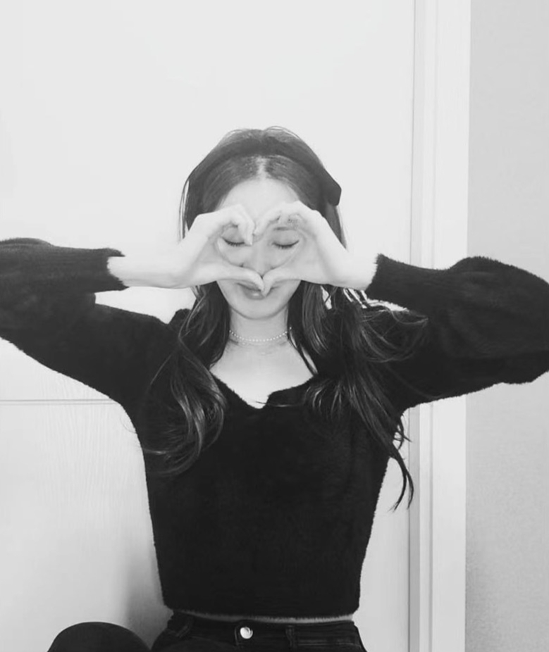 天际|31岁徐贤太有气质，私服造型美出天际，每一套都值得借鉴