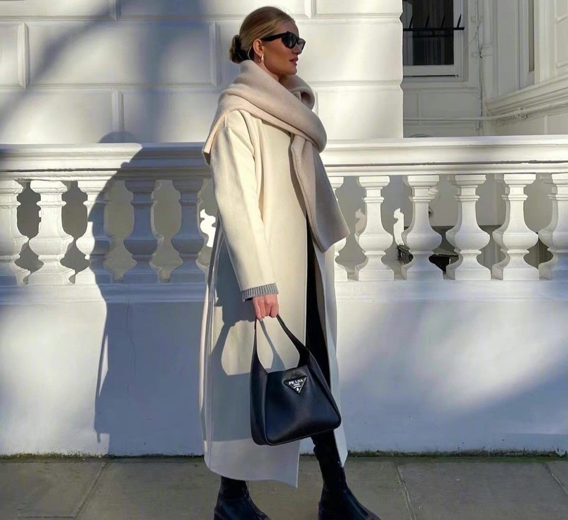 亮点|大地色系的穿搭,还是跟超模学!这几种配色,能穿出女boss的霸气