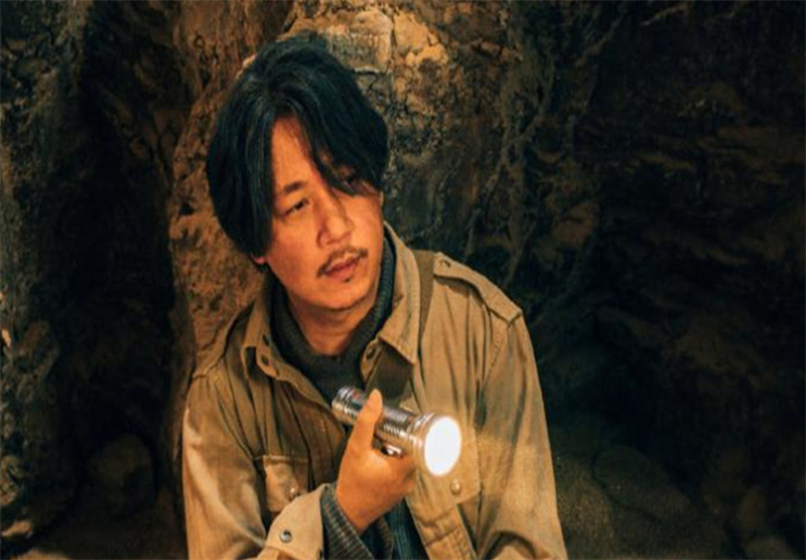 对比|对比《扫黑风暴》，《云南虫谷》“休假式”更新，为何无人吐槽