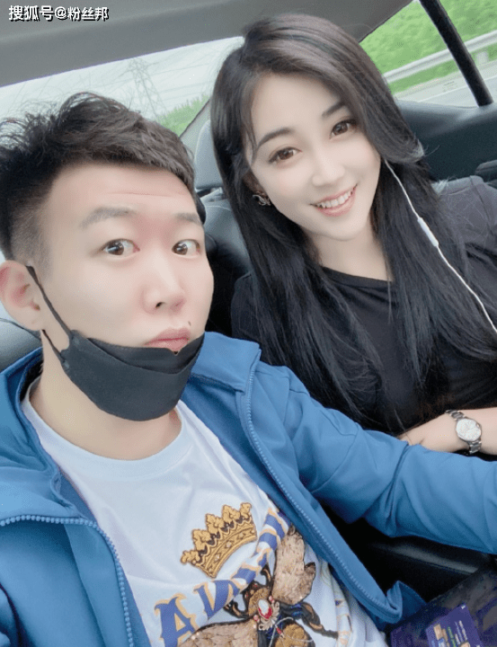 觉得因为小白龙合约归属地的问题,舞帝利哥这是要去处理小白龙的合约
