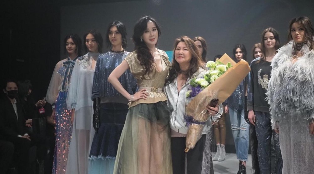 面料|萧蔷很时尚，纱裙穿出气质优雅还高级，就像少女一样