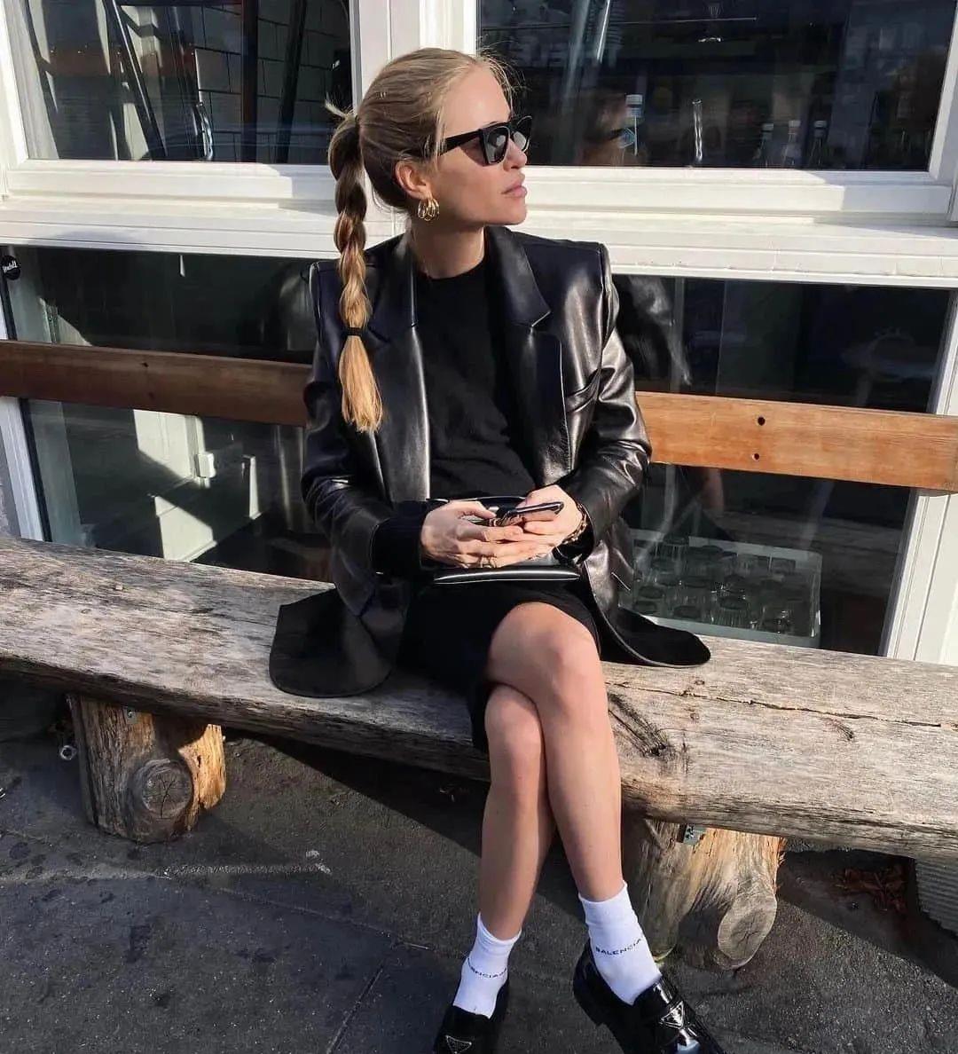 整体|不要穿船袜了，土气还显胖，聪明人都穿中筒袜，萝卜腿有救了