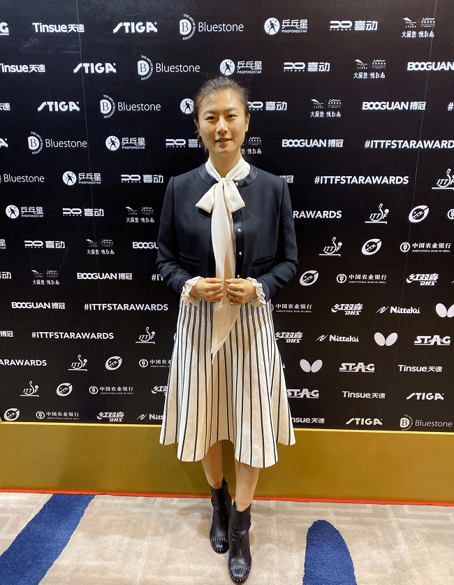 形象|31岁丁宁宣布退役，长发看着挺温柔，奥运冠军变成气场“大姐大”