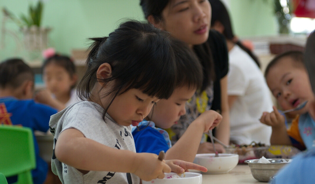 家长|资深幼师坦言：上幼儿园不哭不闹的孩子，多半来自这3种家庭