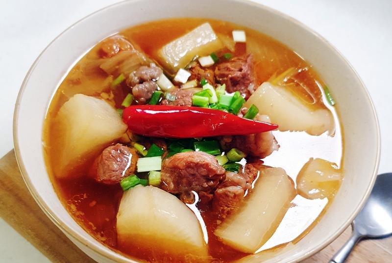 番茄洋葱牛肉汤的做法 0af8798b94ec45daab7d7ab2ba61e3ea.jpeg