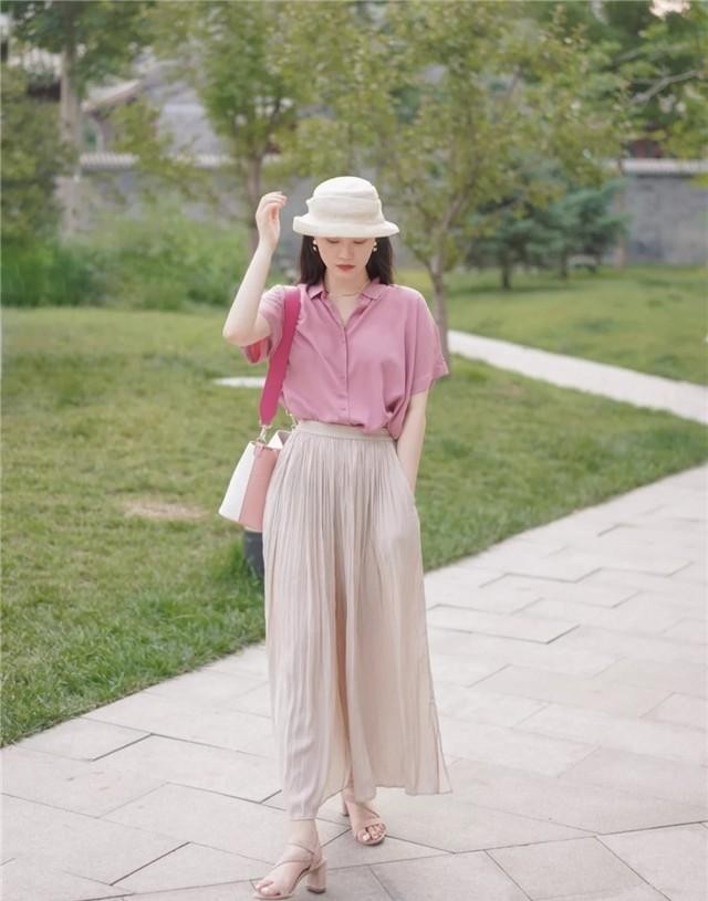 运动鞋|夏季穿阔腿裤想要不普通,配上这“3双”鞋,气质立马不一样