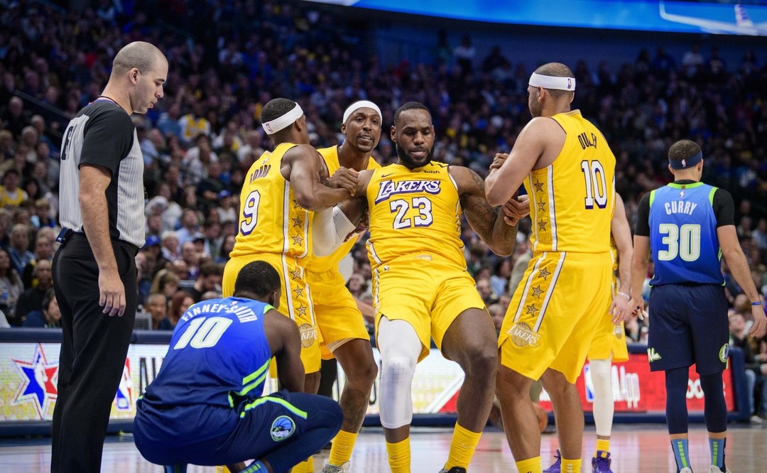 原创拒绝篮网加盟湖人如今只能签约底薪对不起你被时代淘汰