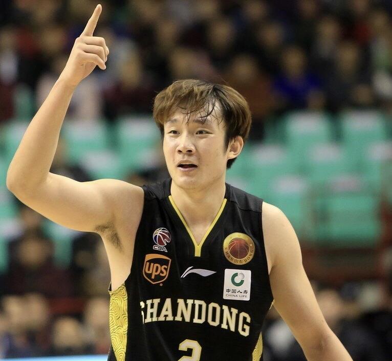 小前锋排行_五个位置MVP奖杯排名,分卫8个,小前锋11个,看到中锋我服了