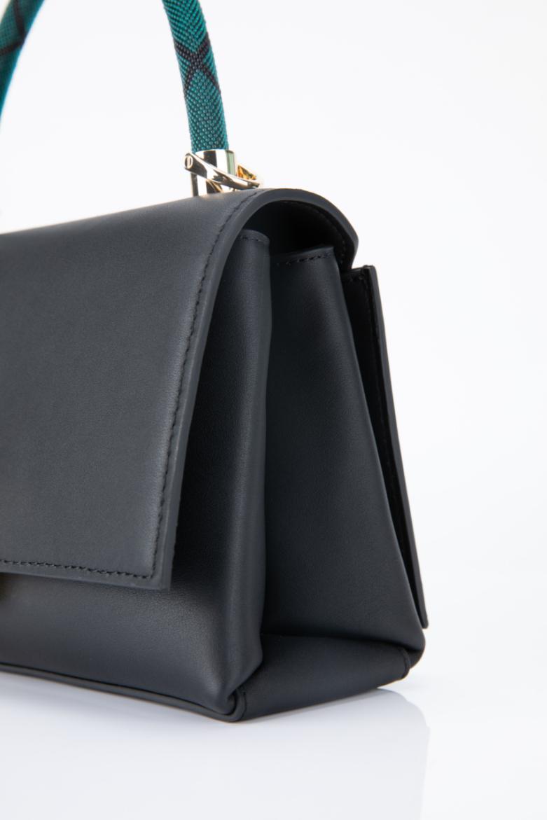 繁华世界|LuneVille全球限量 |一针一线勾勒繁华世界，方寸之间寻觅法式韵味