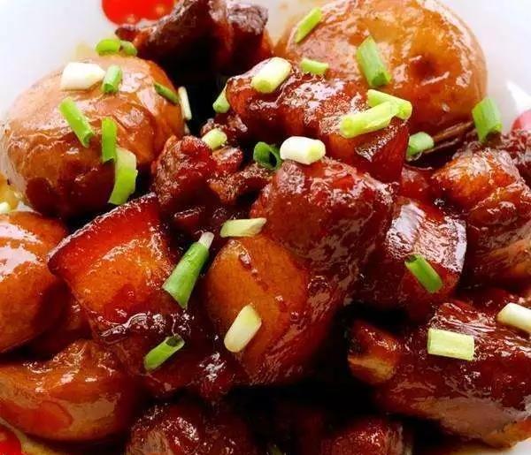 红烧肉怎么做好吃简单又好看 16e6a482396e41769c389307518c3a76.jpeg