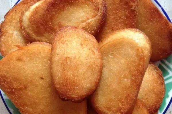 下锅|炸馒头片时，万万不要只裹蛋液，多加这1步，外酥里软不吸油！
