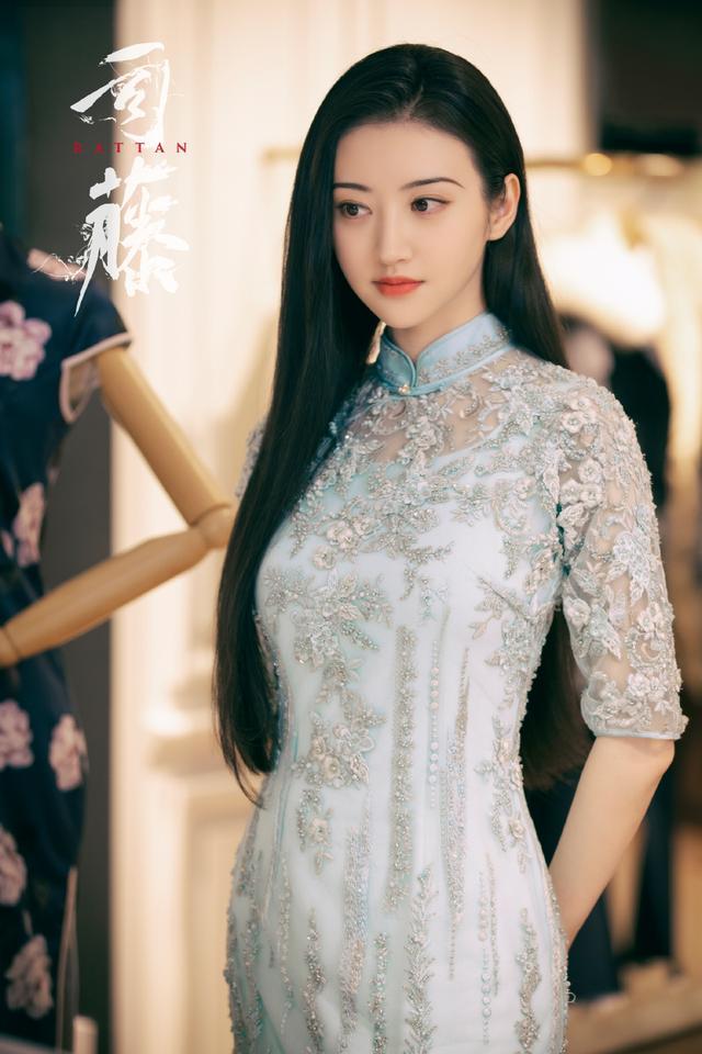 身材|旗袍高跟鞋,最能展现女性美,千娇百媚,令人神往