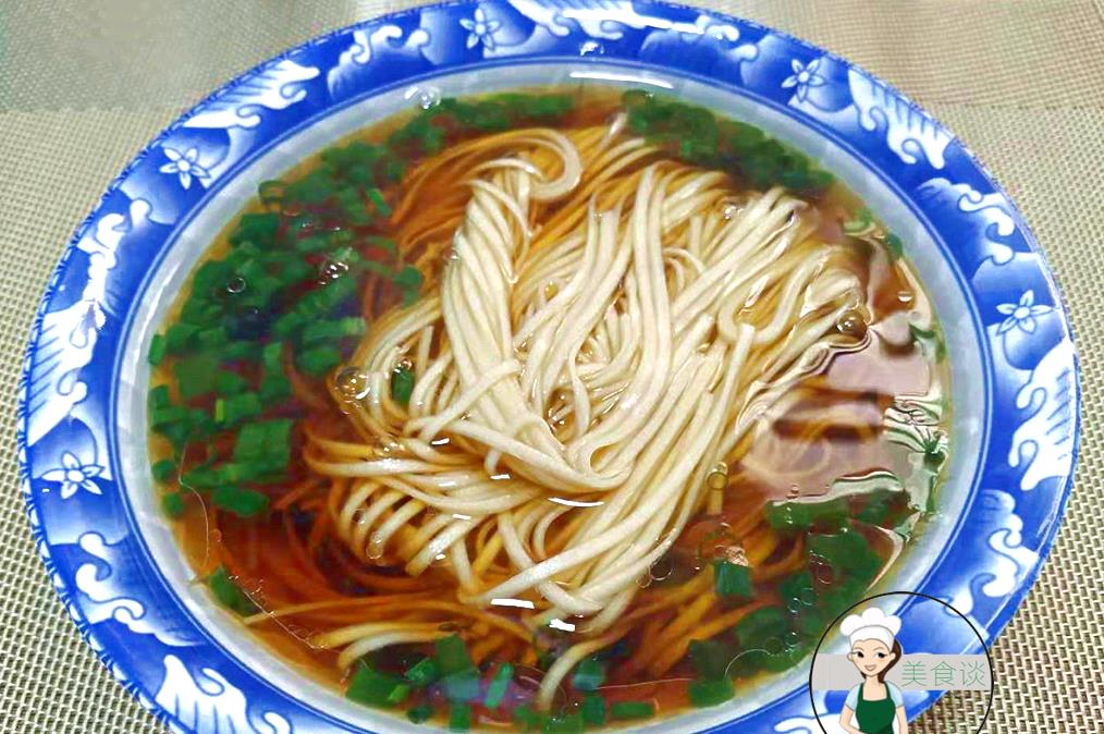 面汤|早餐我做了一碗早餐面,味鲜爽口,一煮一兑3分钟就上桌,吃嗨了