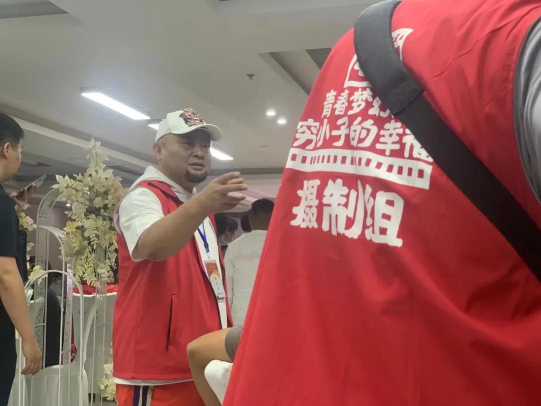 上农村|电影《青春梦幻之穷小子的幸福》开机仪式在焦作武陟举行！记者王春雷