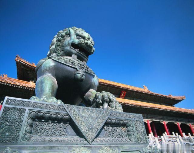 为什么去故宫旅游时，导游不让游客和石狮子合影？工作人员透露