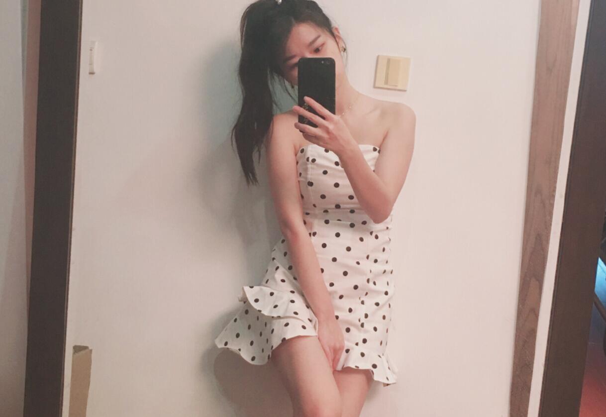 原创沫子这下玩大了参加lol晚会意外惹怒陈赫老粉1个月工资无了