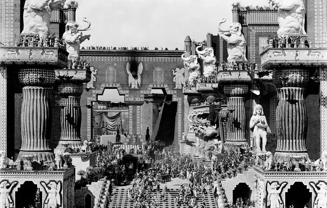 安德斯|个个票房惨败，个个都是经典，有的因巨亏1.5亿，导演郁郁而终