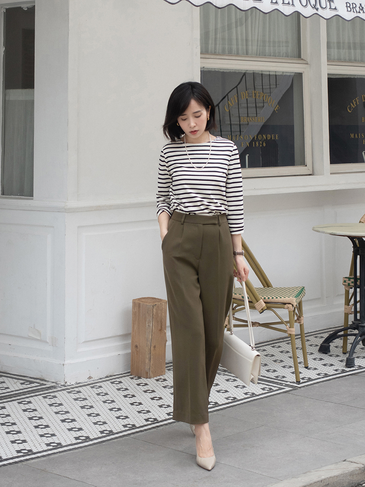 感觉|秋季,针织衫怎么穿出高级感?搭配这几个基础款,绝对惊艳