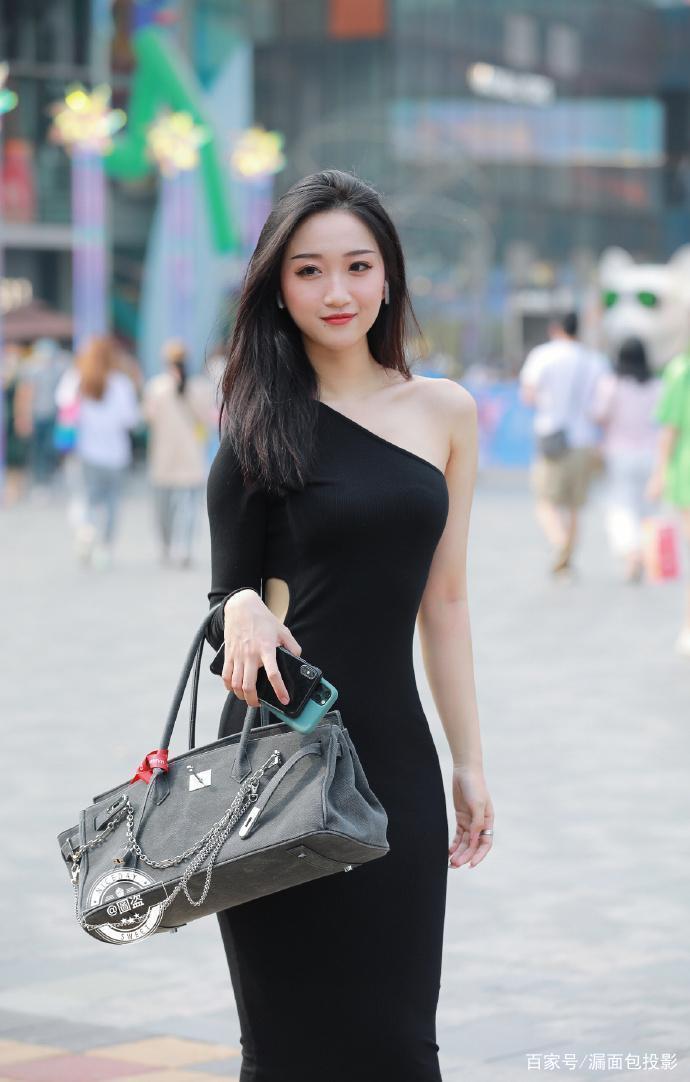 品位|时尚帅气的打底裤穿搭年轻有品位，给你恰到好处的清凉，安静温柔
