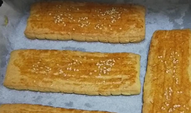 长条|入秋后,多给孩子做这零食,香甜酥脆零添加,我家一周做3回