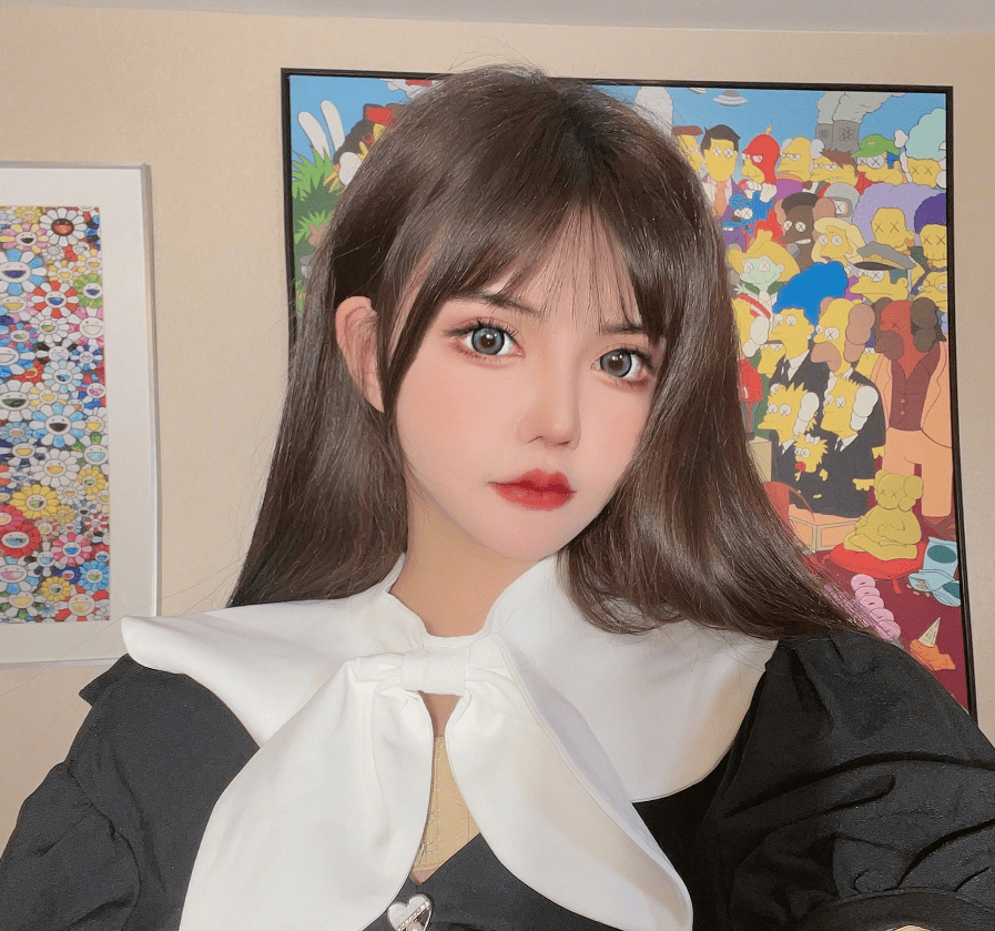 服装|99年的韩安冉又结婚了，才22岁就已经二婚，与老公穿情侣装真配