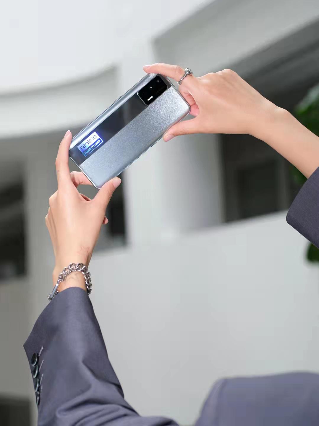 什么|成年人的游戏神器！realme 真我GT Neo2散热到底用了什么黑科技？