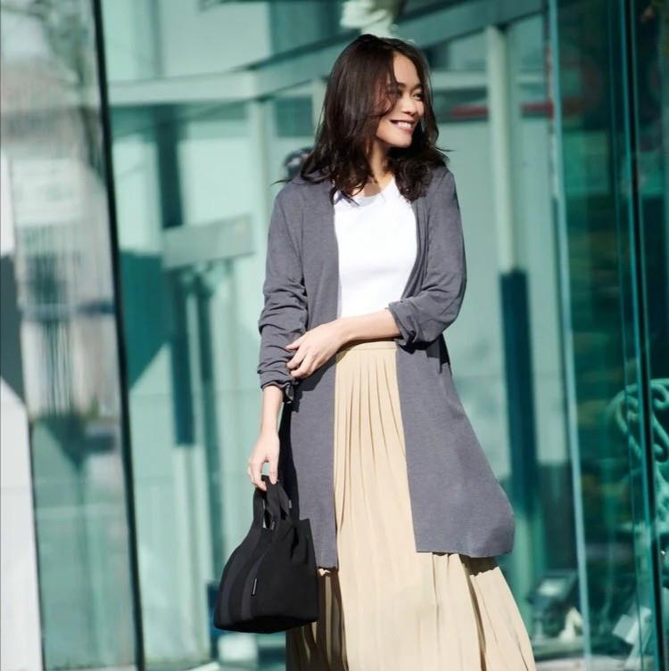 的比例|女人可以不漂亮但要懂打扮,年过四十多穿这四款外套,时髦又有范