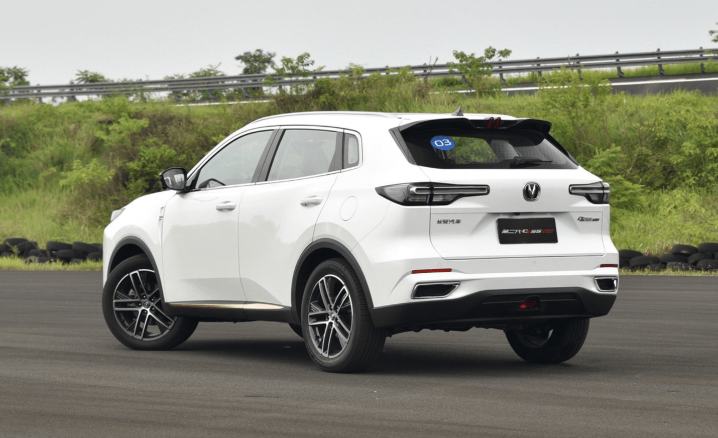 原创进阶的长安cs55 plus,满满的"uni感"