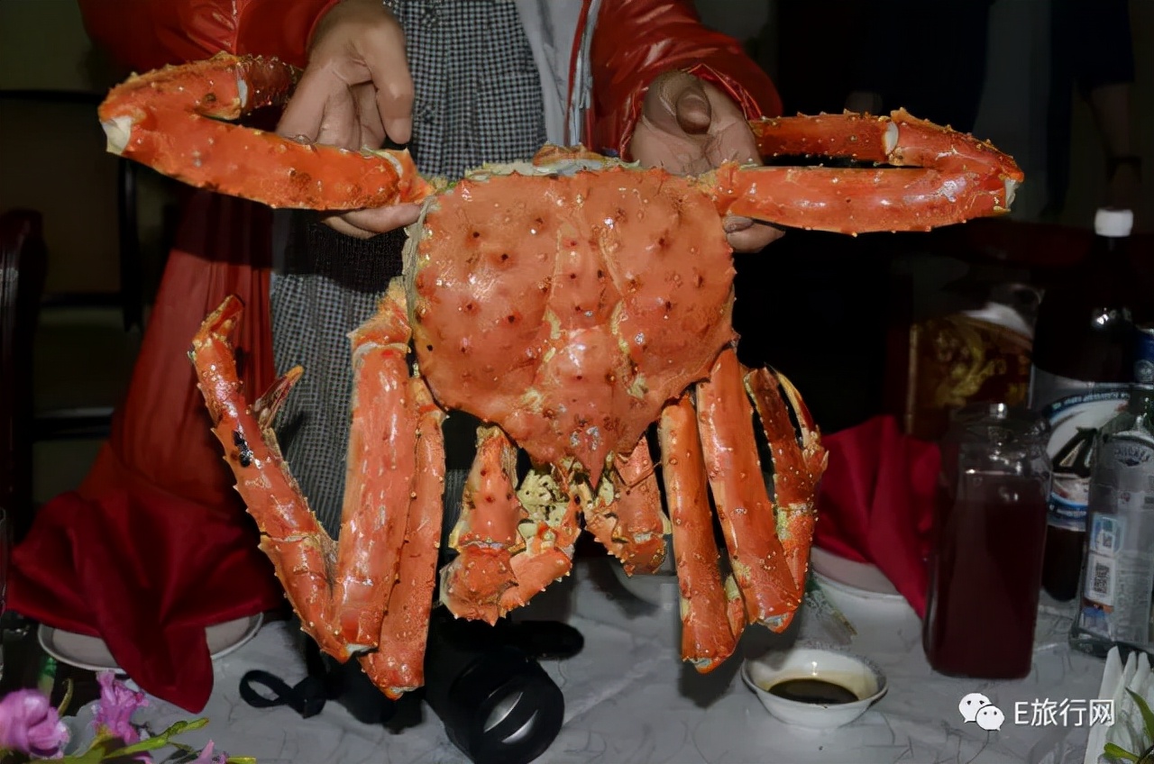 游客选出了俄罗斯十大美食城市,其中以鲜美海鲜及泛亚美食称著海参崴