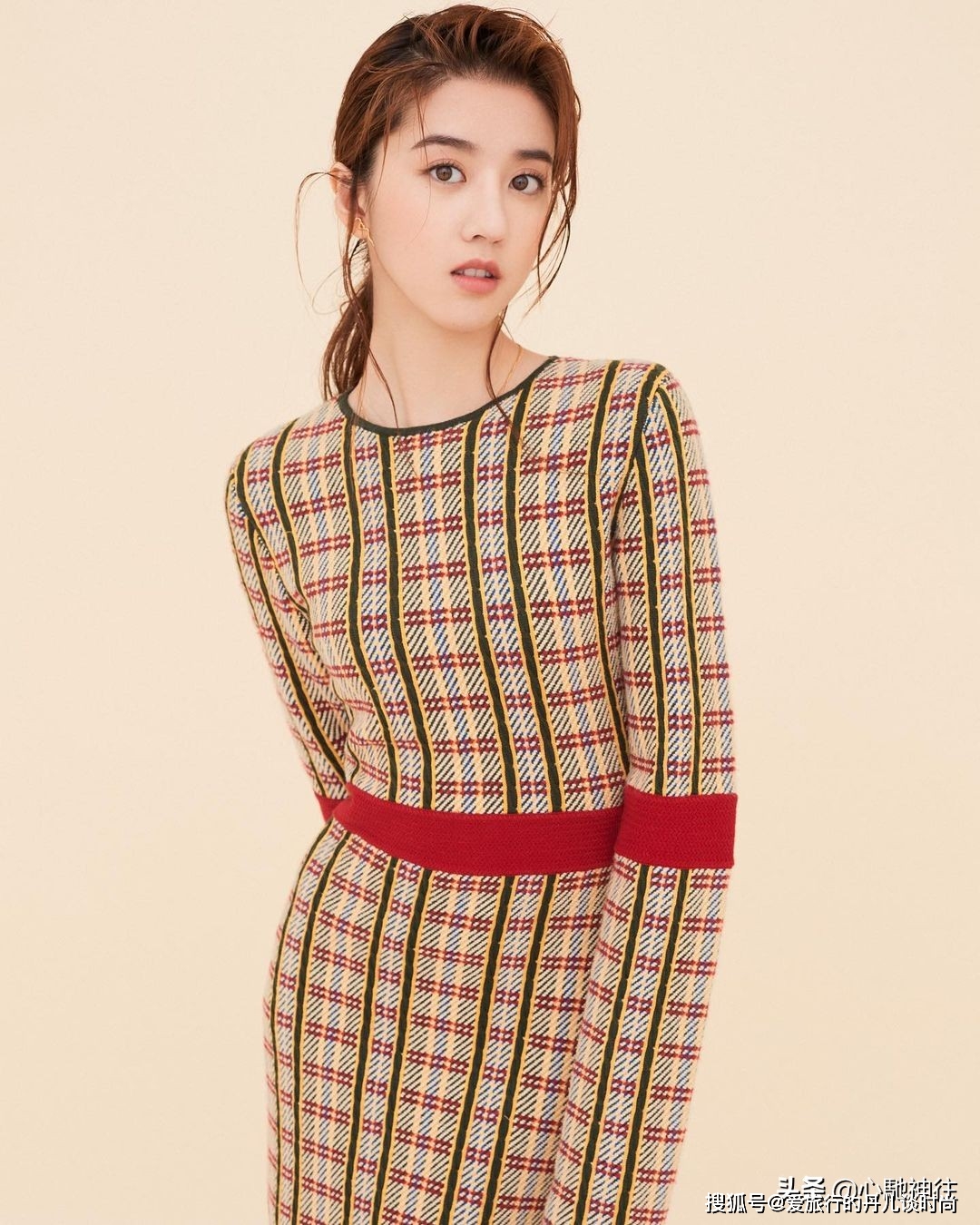 好身材|新加坡大美女李凯馨的时尚穿搭,“高颜值”“好身材”行走的衣架