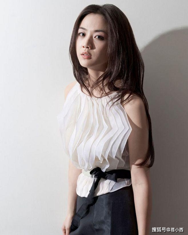 黑色|真正性感的女人,气质是从骨子里散发出来的,看看汤唯就知道