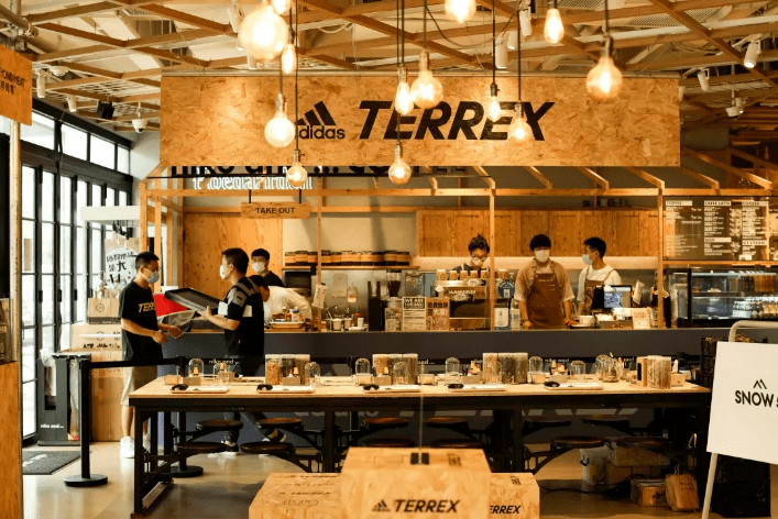 Reality|通勤不只一面，阿迪达斯为都市通勤者提供更多灵感和穿搭选择