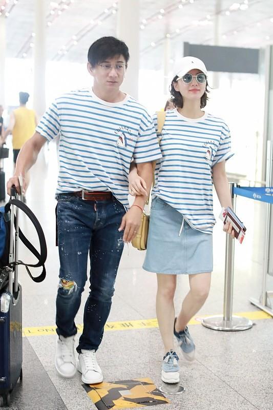 下半身|吴奇隆刘诗诗亲密挽手，身穿情侣装好吸睛，真是“狗粮”满天飞