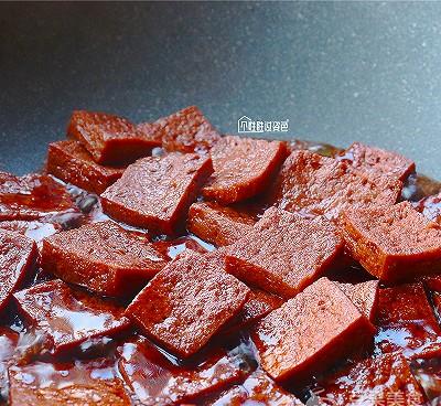 汤汁|上海特色小吃——蜜汁豆干