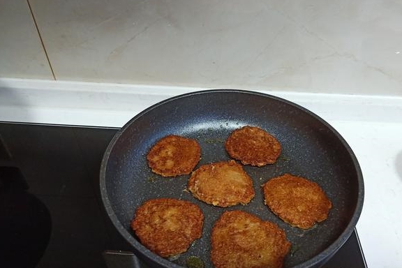 煎饼|从不早起的懒女人，精致早餐却每天晒朋友圈，网友：难怪这么美