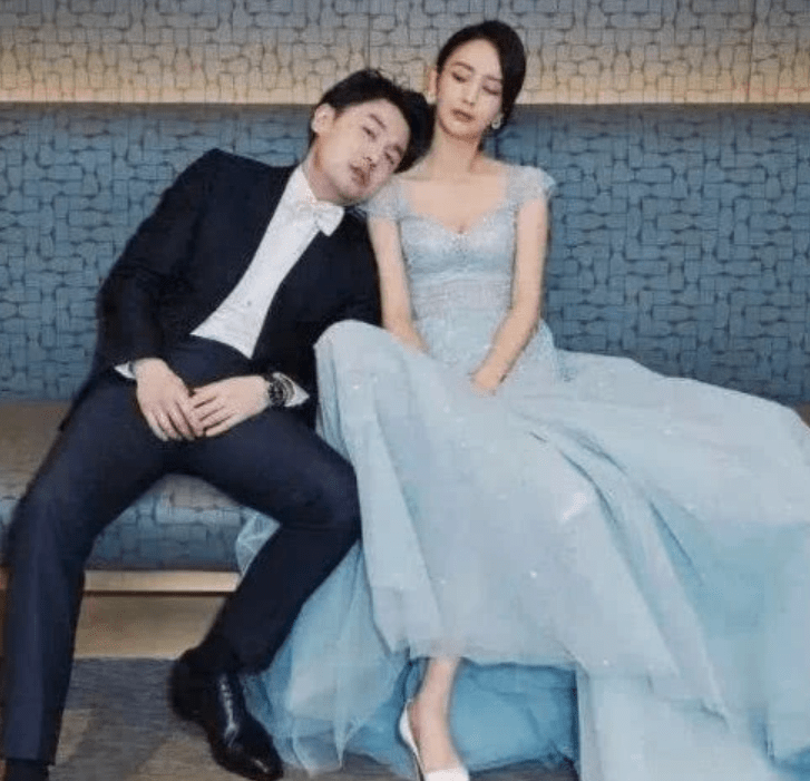 雷佳音的老婆有多好看 5170388f21c540eab13b9b794dcb078b.png