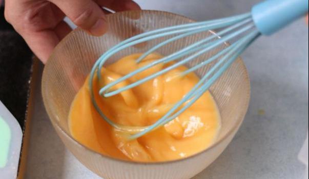 关键|做点玉子烧当早餐，1瓶牛奶3个蛋，放点芝士还能拉丝