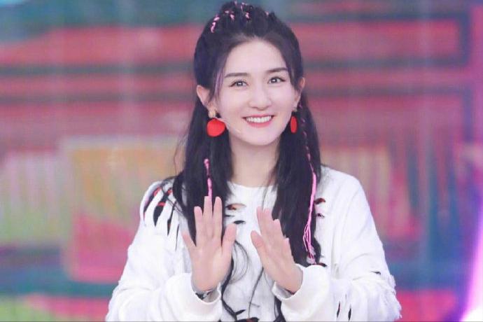 跳跳|张杰谢娜结婚10周年，喜得二胎女儿小咘芽，已回归《快乐大本营》