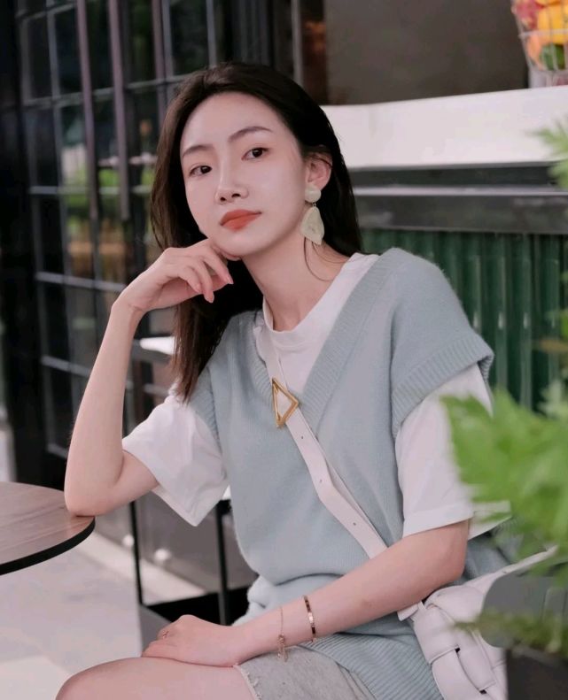 黑色|日常穿搭可以简简单单，但要懂得穿搭技巧，才能脱颖而出