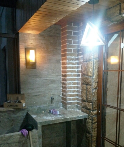 一进门看见石头好吗 bb3865324fbf492f97e58421b96c8ec3.jpeg