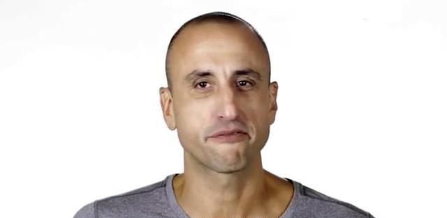 美食|NBA吃货遇上中国美食：马努给6款零食评分，字母弟一人吃9桶泡面